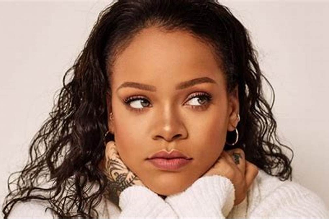 Omondo stars et people : Rihanna : La femme et la musicienne de tous les records